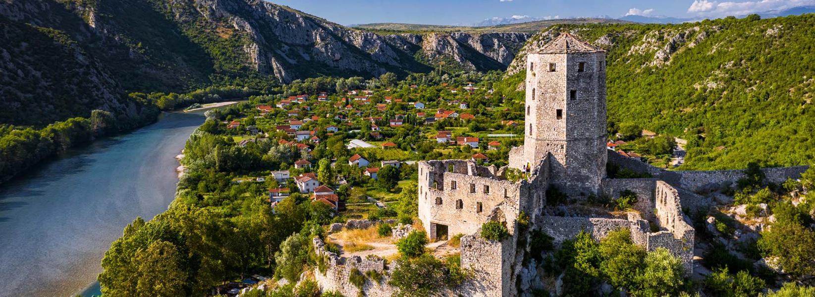 Kosovalı Büyük Balkanlar Turu AJet ile Extra Turlar ve Akşam Yemekleri Dahil TZL-TZL