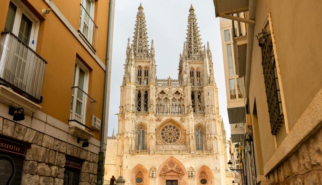 Kosovalı Büyük Balkanlar Turu Yılbaşı Özel THY ile Extra Turlar ve Akşam Yemekleri Dahil SKP-BEG