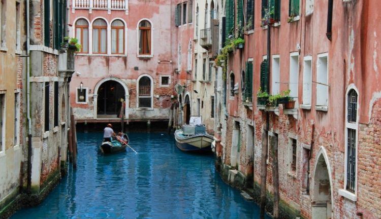 Baştan Başa İtalya Turu Türk Havayolları Seferi İle 7 Gece 8 Gün (Ljubljana-Napoli)