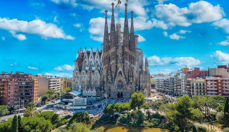 Görkemli Üçlü İtalya & Fransa & İspanya Turu Türk Havayolları ile 7 Gece 2026 ATS001