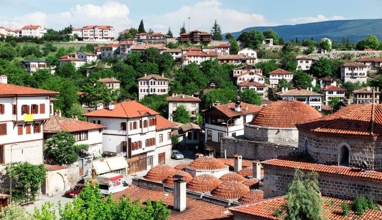 11 Nisan Cumartesi Safranbolu & Amasra Turu
