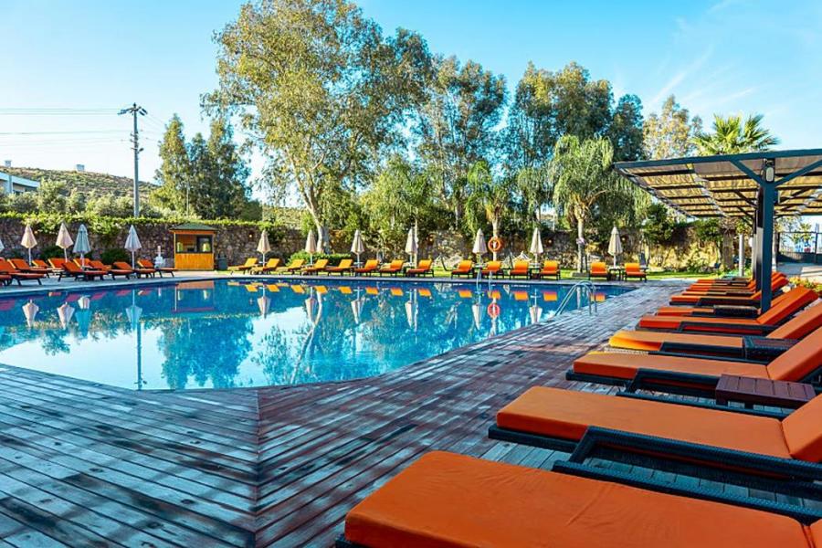 Bodrum Ladonia Luna Beach Otel Tatili (3 Gece 4 Gün)