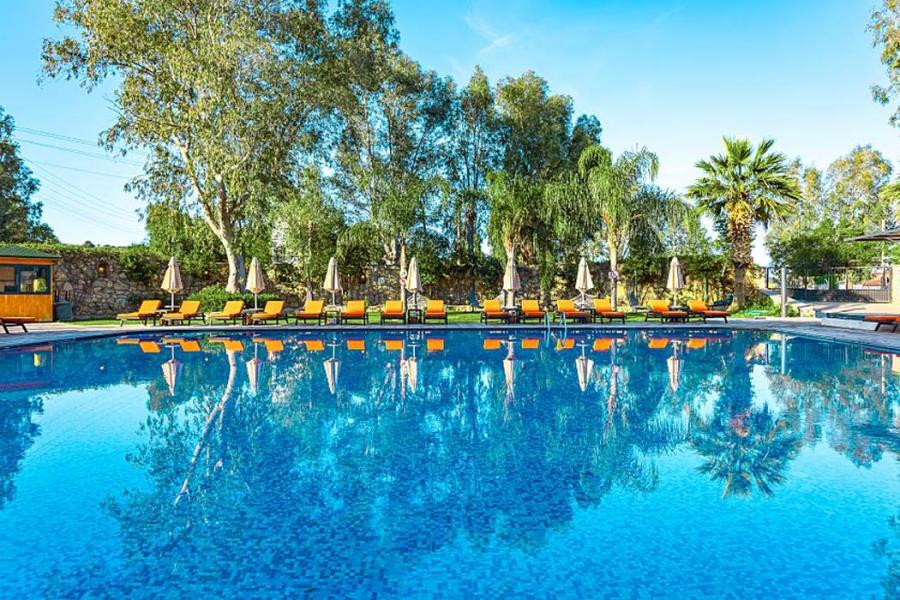 Bodrum Ladonia Luna Beach Otel Tatili (4 Gece 5 Gün)