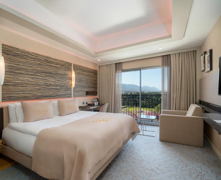 Kıbrıs Yıl Sonu Özel 5* Cratos Premium Hotel Konaklama
