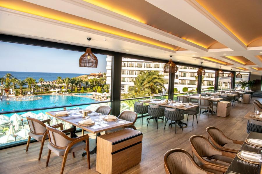 Çocuk Şenliği 5* Acapulco Resort Hotel Konaklama | 2 Gece 3 Gün