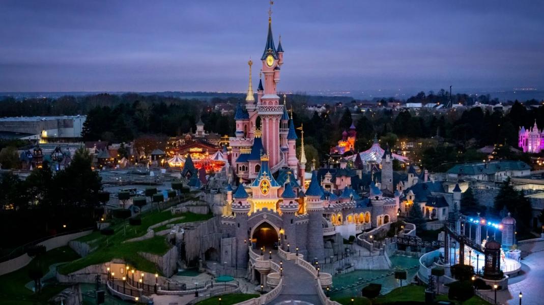 İzmir'den Direkt Sefer ile Bayram Özel Paris & Disneyland Turu