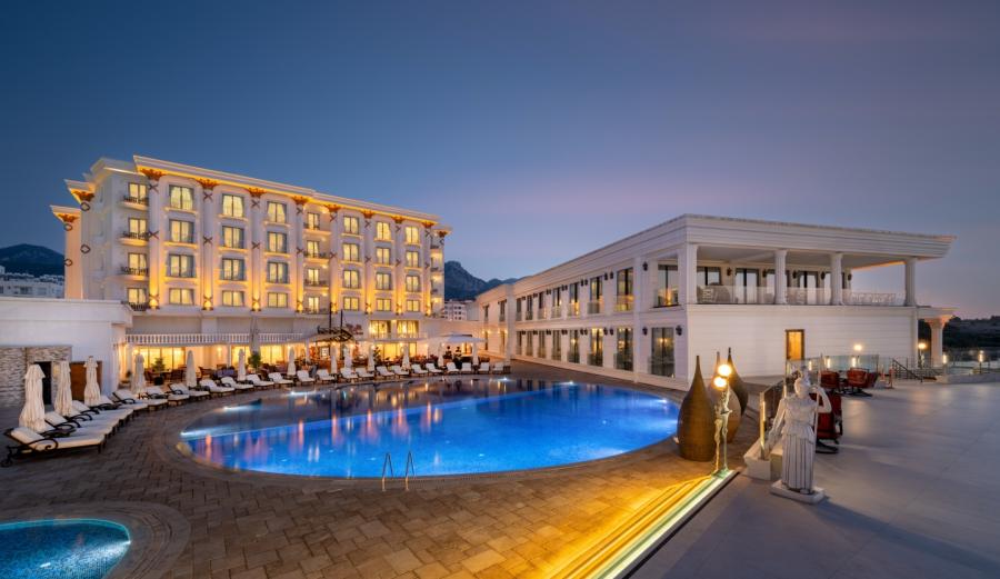 Les Ambassadeurs Hotel 5*