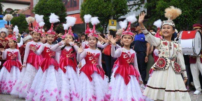 ANKARA ÇIKIŞLI GÜNÜBİRLİK ISPARTA GÜL FESTİVALİ TURU