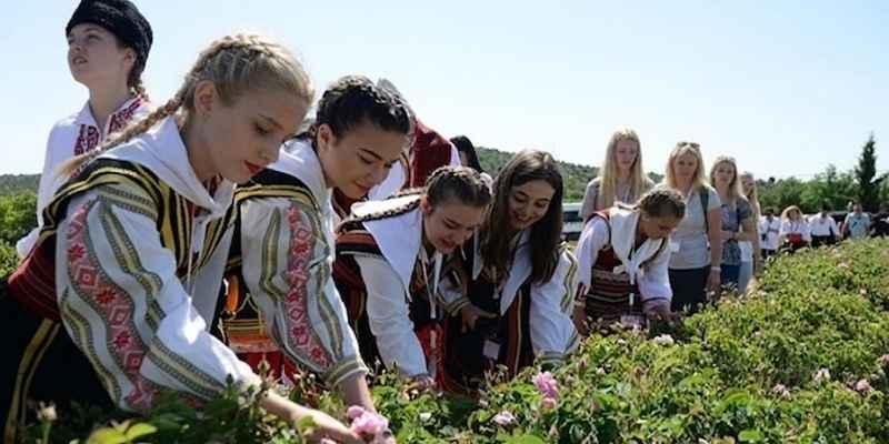 ANKARA ÇIKIŞLI GÜNÜBİRLİK ISPARTA GÜL FESTİVALİ TURU