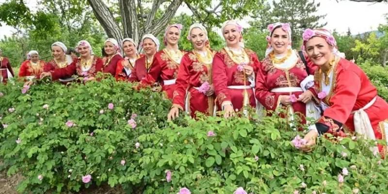 ANKARA ÇIKIŞLI GÜNÜBİRLİK ISPARTA GÜL FESTİVALİ TURU