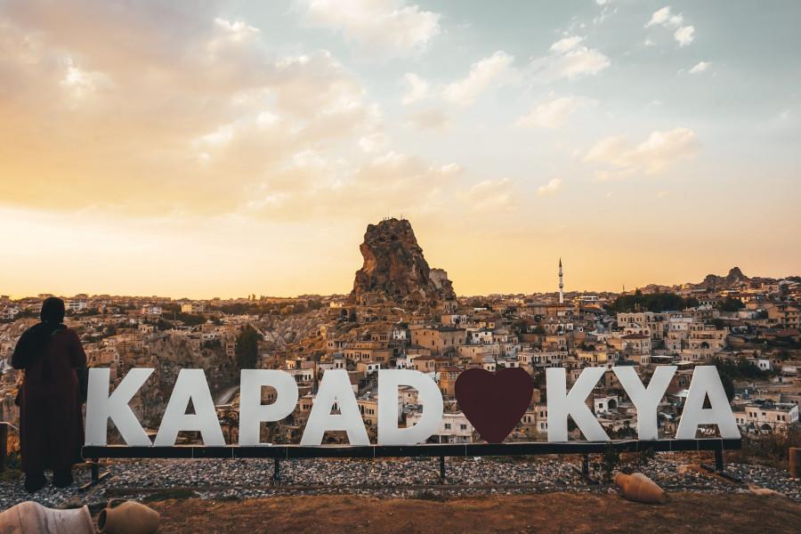 ANKARA ÇIKIŞLI BALON SEYİRLİ KAPADOKYA TURU