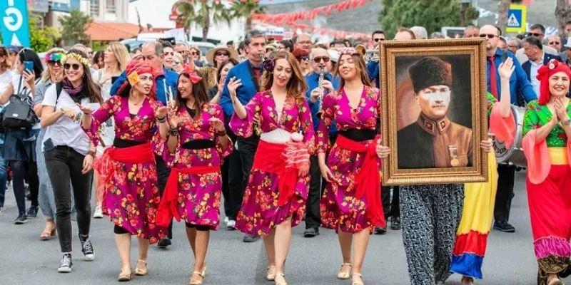 15. ALAÇATI OT FESTİVALİ ŞİRİNCE VE EFES TURU