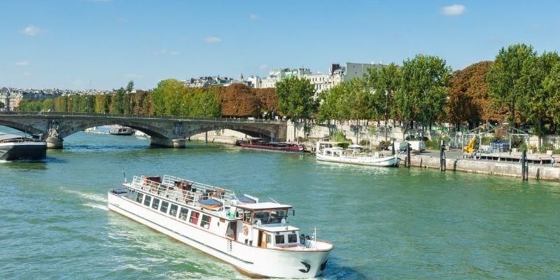Ankara Çıkışlı Grand Benelux Paris Alsace Disneyland Turu 7 Gece (Tüm Turlar Dahil)