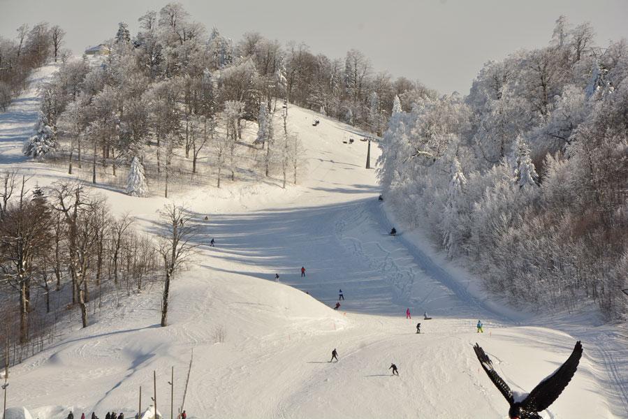 Günübirlik Kartepe Kayak Turu – Kışın Enerjisini Zirvede Yaşa!