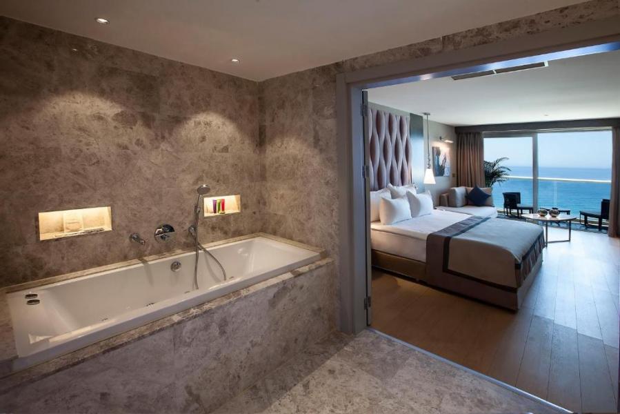 Elexus Hotel Resort Casino