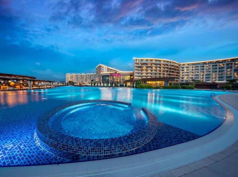 Elexus Hotel Resort Casino