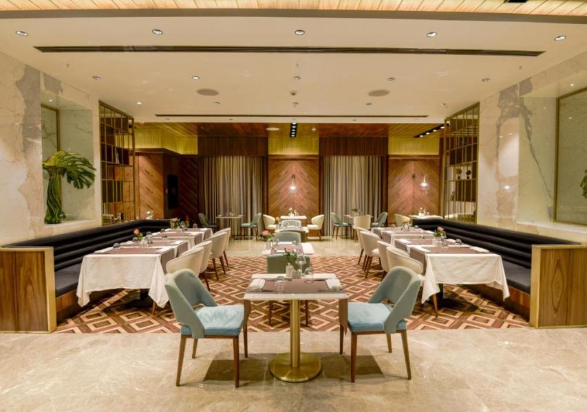 Rocks Hotel Casino