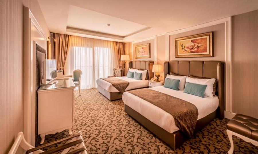 Vuni Palace Hotel & Casino | Girne Kıbrıs | Denize Sıfır Otel & Casino Tatili