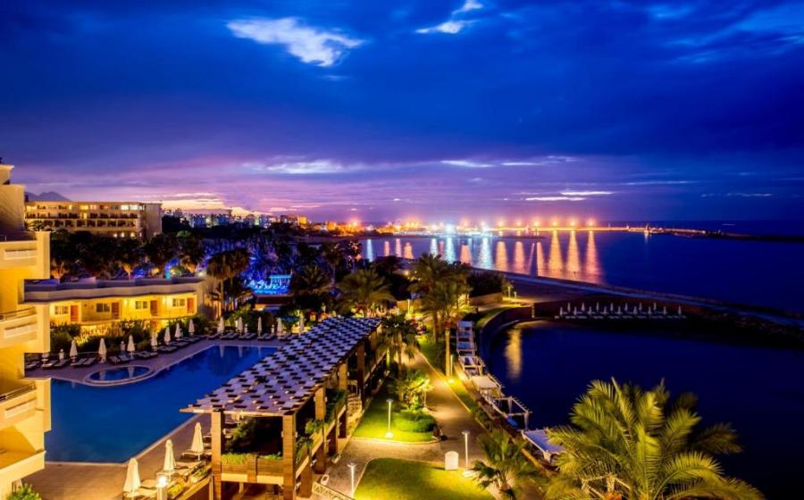 Vuni Palace Hotel & Casino | Girne Kıbrıs | Denize Sıfır Otel & Casino Tatili