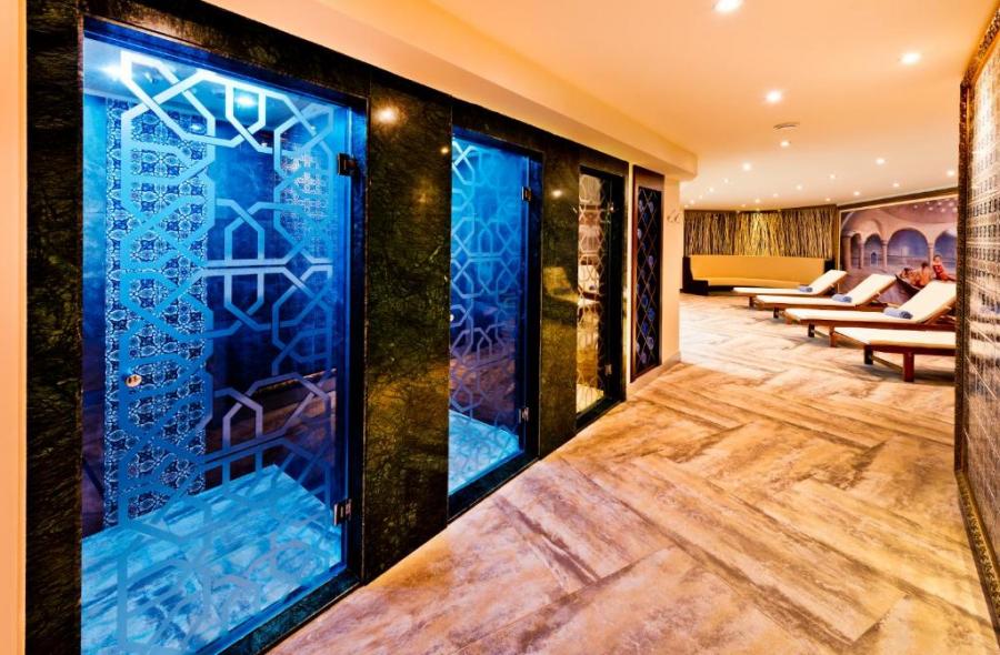 Merit Park Hotel Casino