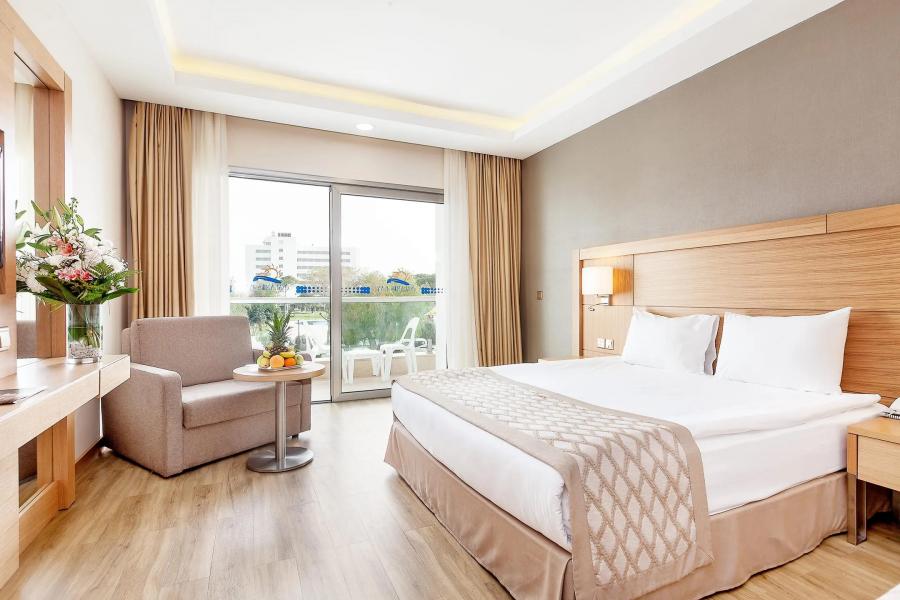 Kıbrıs Turu 3 Gece 4 Gün Salamis Bay Conti Hotel Konaklamalı 