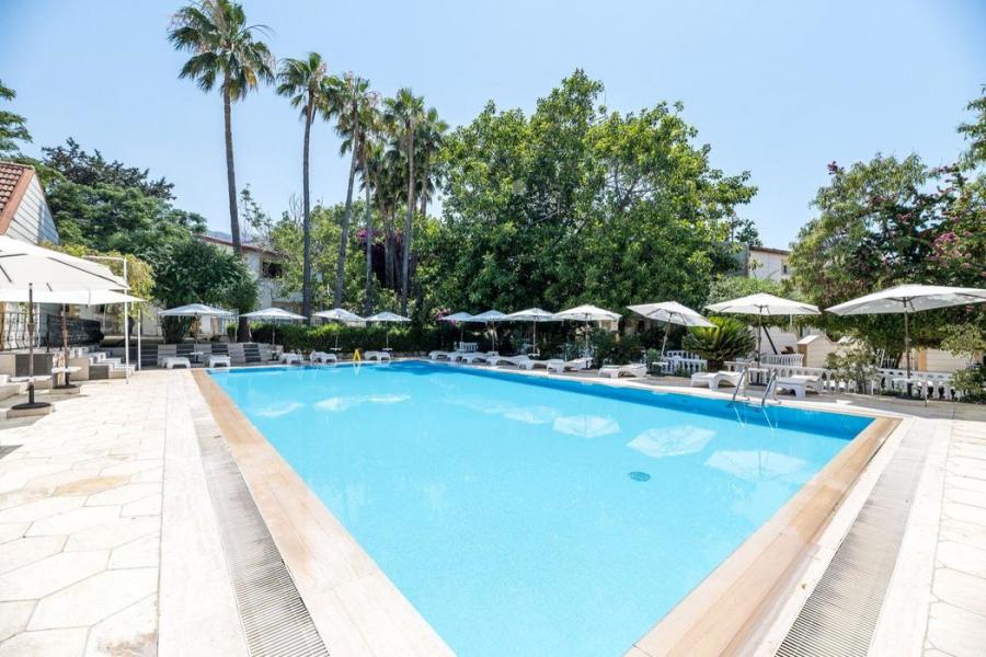 Kıbrıs Turu 3 Gece 4 Gün Riverside Garden Resort Konaklamalı 