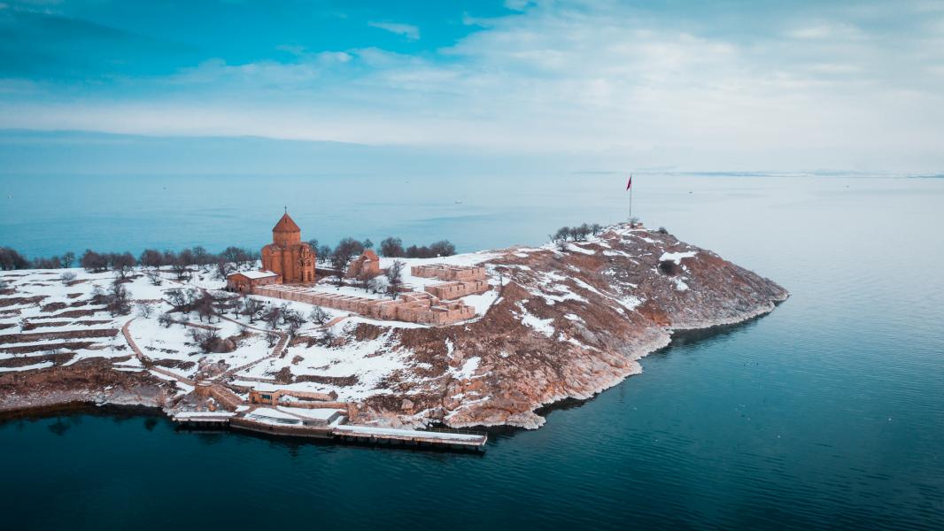 Uçaklı Van - Kars - Erzurum Turu