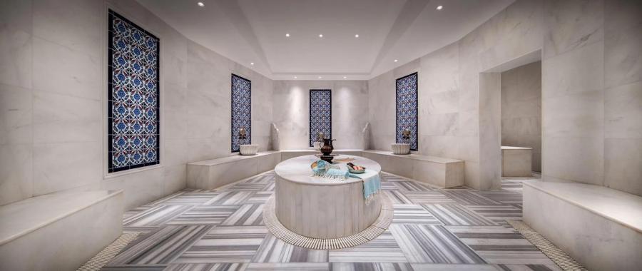 Les Ambassadeurs Hotel & Casino & Marina