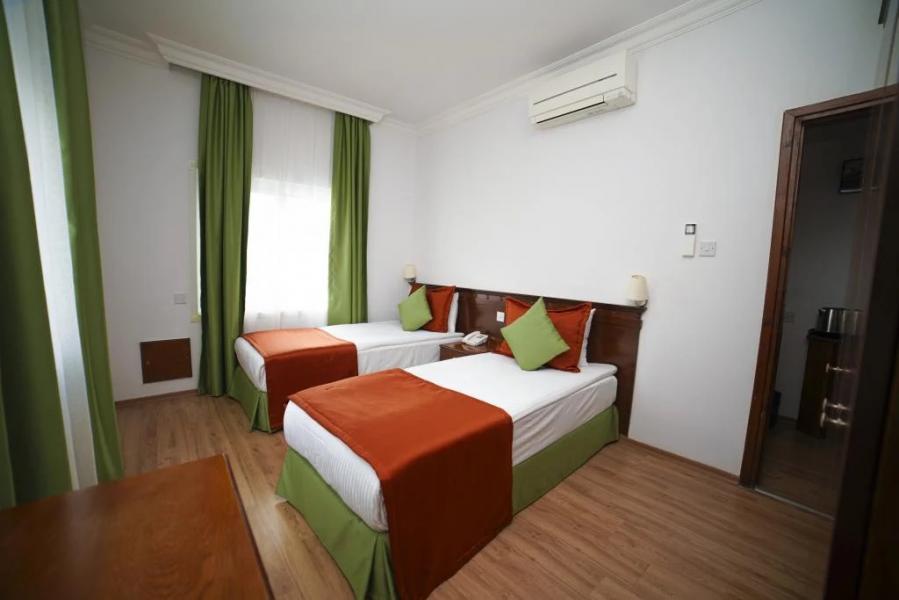 Sammy's Hotel