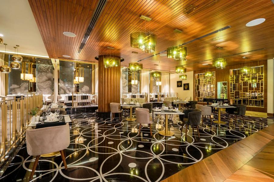 Rocks Hotel Casino