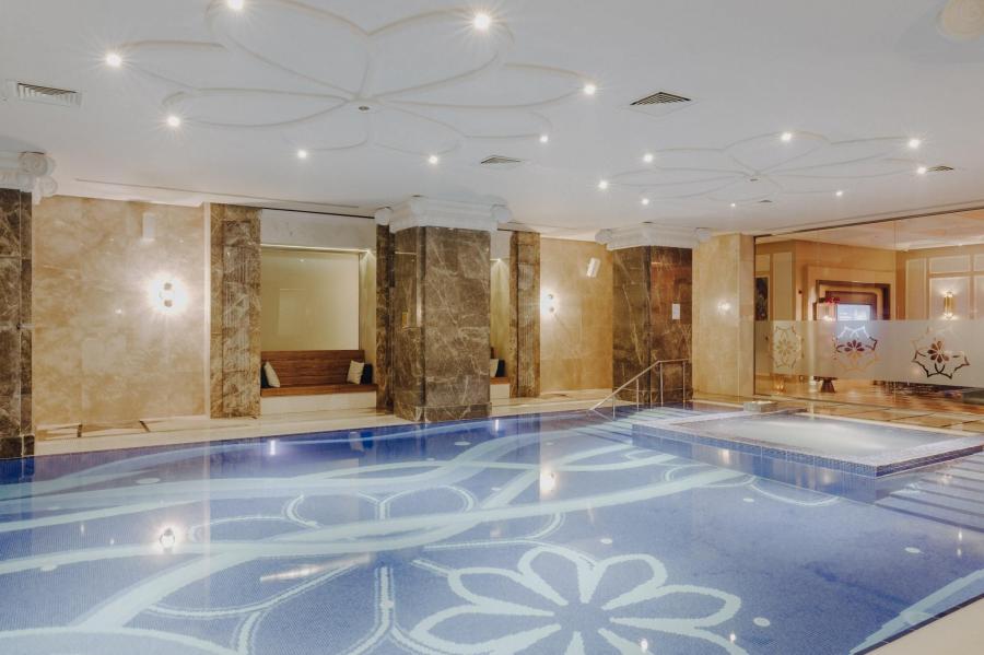 Lord's Palace Hotel & SPA