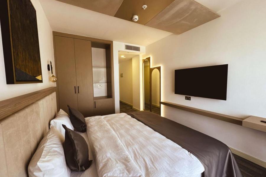 Dorana Art Hotel