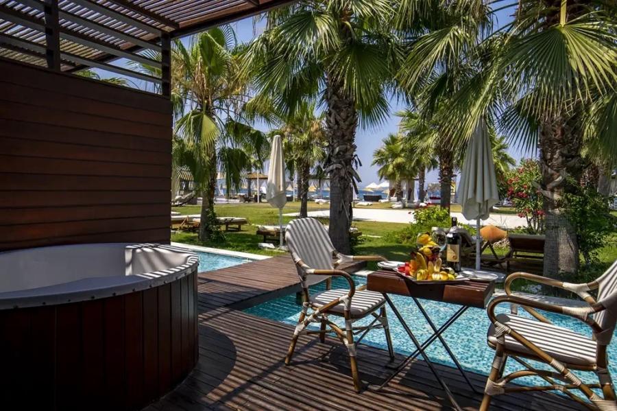 Risus Beach Resort