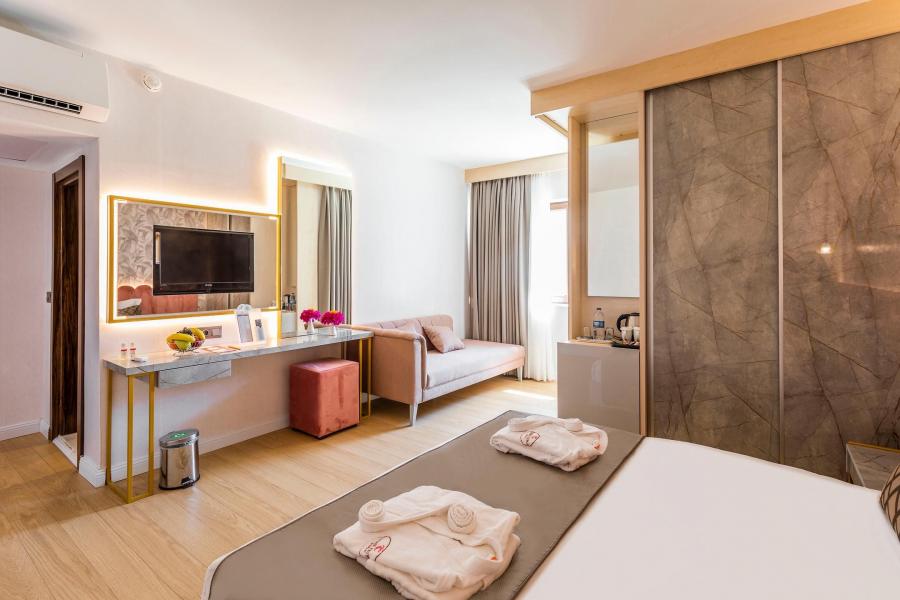 Club Hotel Turan Prince World