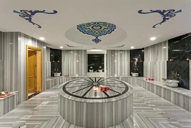 Glamour Resort & Spa 