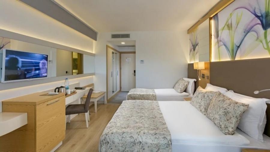 Glamour Resort & Spa 