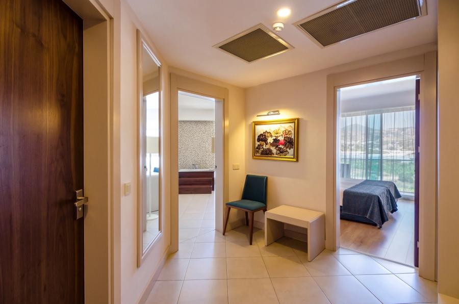 The Lumos Deluxe Resort & Spa