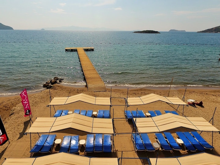 Tiana Beach Resort