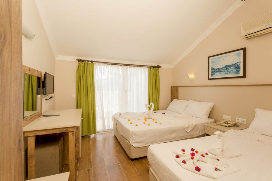 Rich Melissa Hotel