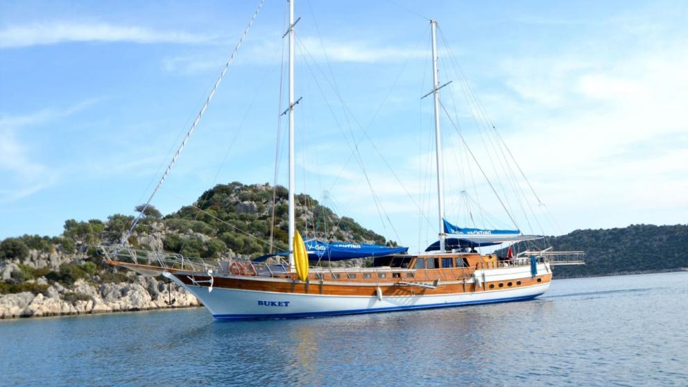 Gulet Yacht Buket : A Deluxe Private Gulet Charter in Turkey