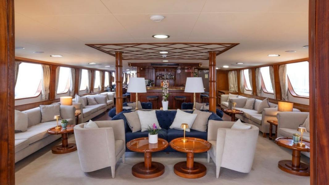 M/Y Callisto Yacht— Classic Elegance at Sea