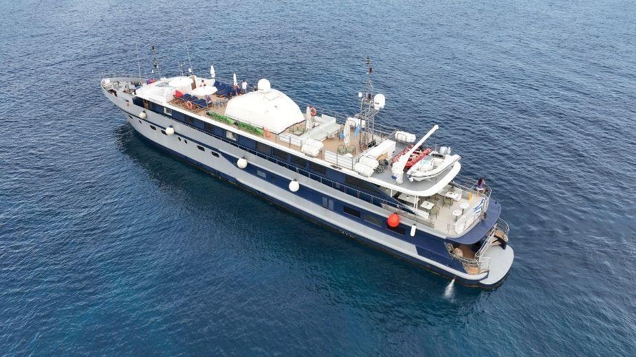 Harmony G – Elegant Boutique Mega-Yacht
