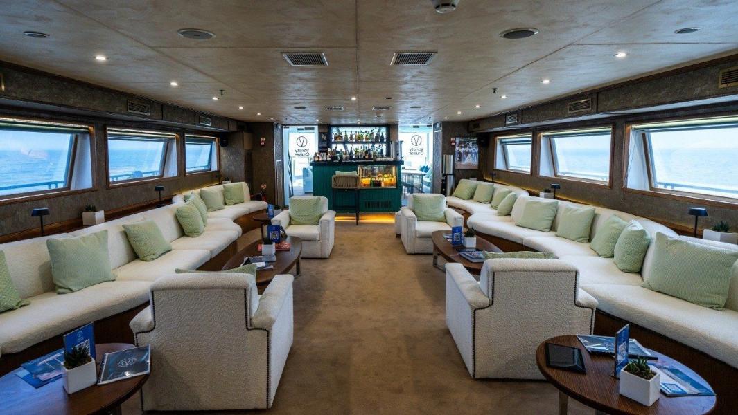 Harmony G – Elegant Boutique Mega-Yacht