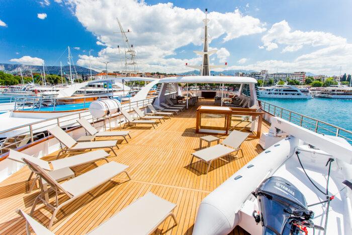 MV Avangard – Deluxe Adriatic Yacht Experience
