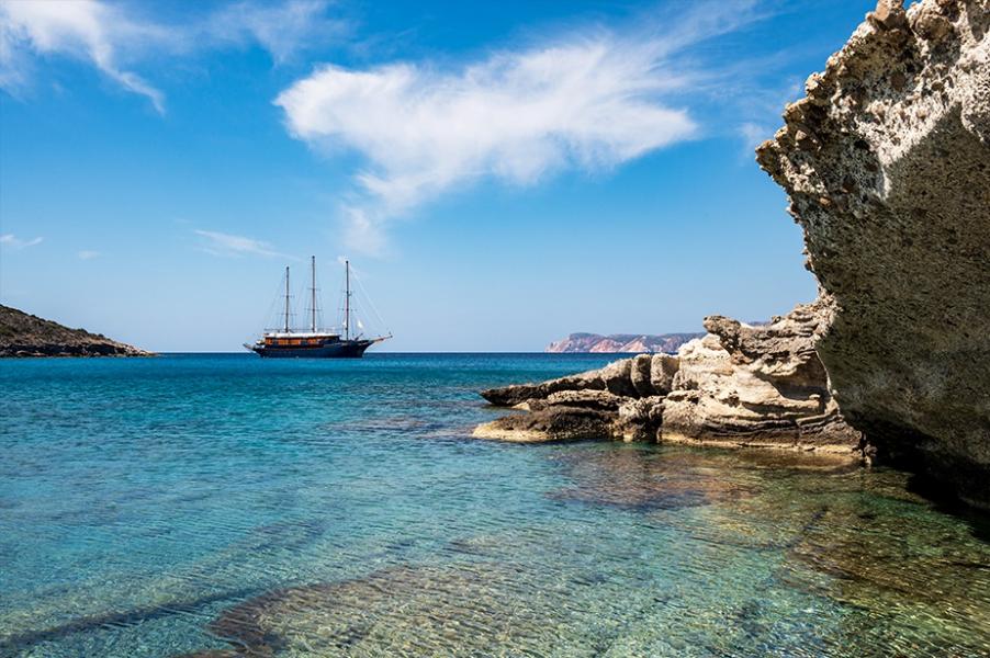 Black Friday Cruise Offers 2025 – Save Up to 50% on Luxury Small-Ship Adventures