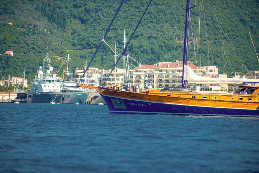 Gulet Kaptan Sefket – Private Luxury Sailing in Montenegro