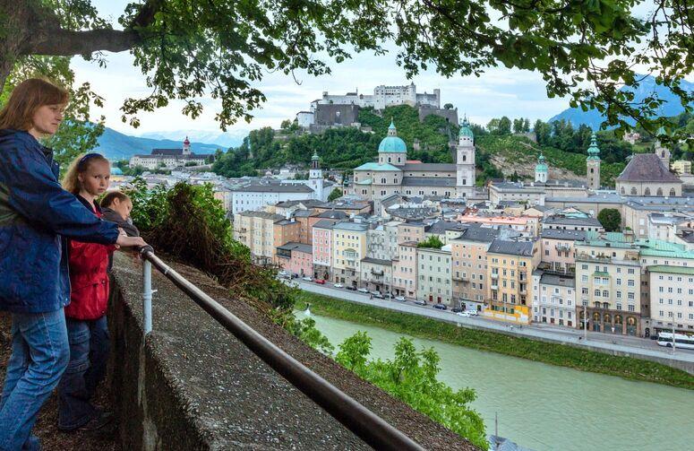 Avusturya Noel Pazarları Turu THY ile 3 Gece Ekstra Turlar Dahil