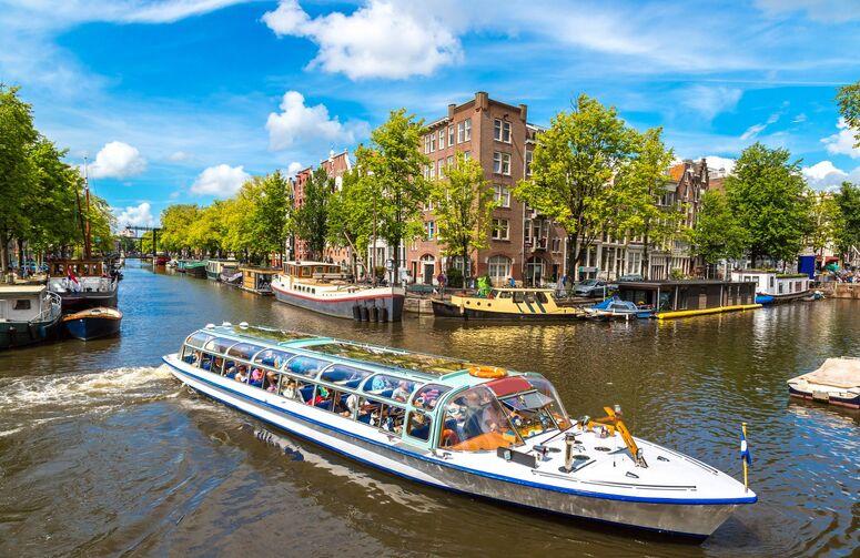 Benelux Paris Alsace İsviçre Almanya Turu THY ile 7 Gece Ekstra Turlar Dahil Sömestr Dönemi (BSL - CGN)