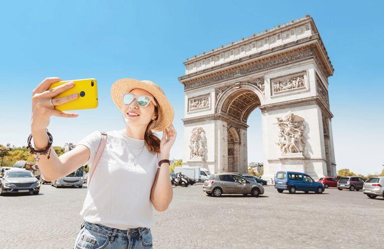 Benelux Paris Alsace İsviçre Almanya Turu THY ile 7 Gece Ekstra Turlar Dahil Sömestr Dönemi (ZRH - CGN)