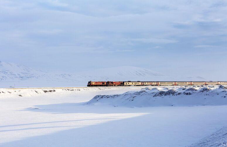Turistik Doğu Ekspresi ile Doğu Anadolu Turu 1 Gece Tren 3 Gece Otel Konaklaması Tren ile Gider Uçak ile Döner THY 14 Şubat Sevgililer Günü Özel